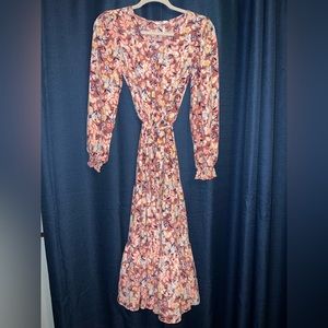 Lauren Conrad Floral midi dress w/belt Size XS